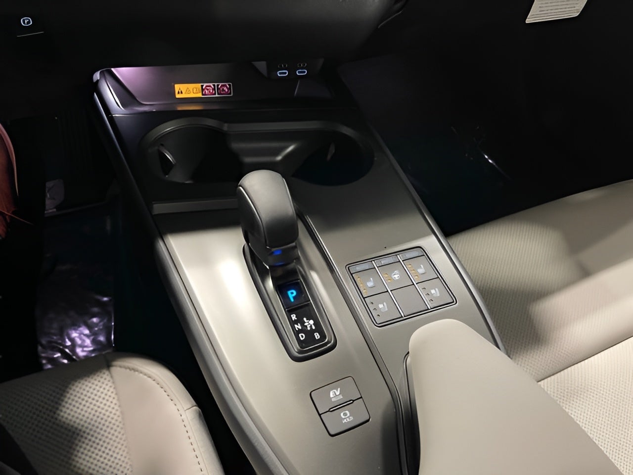 2026 Lexus UX HYBRID UX 300h PREMIUM AWD