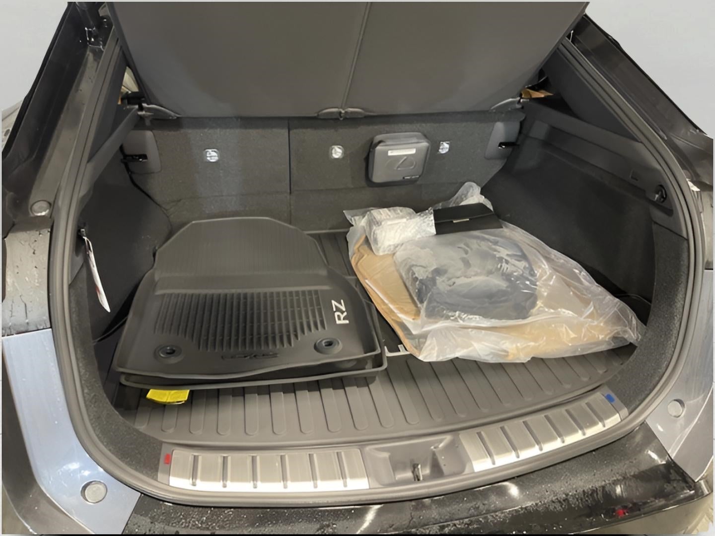 2026 Lexus RZ 350e PREMIUM