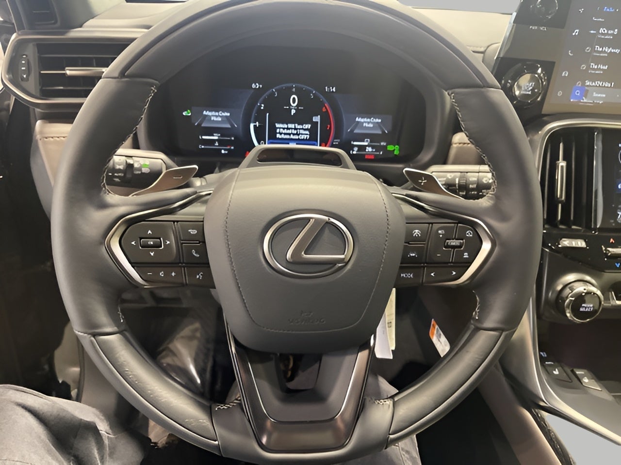 2025 Lexus LX 600 LUXURY