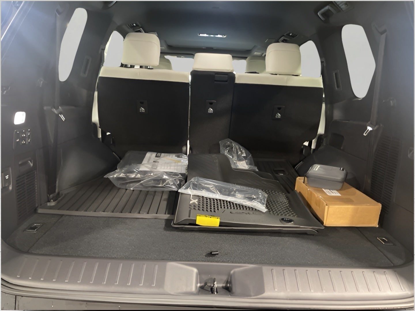 2025 Lexus LX 600 LUXURY