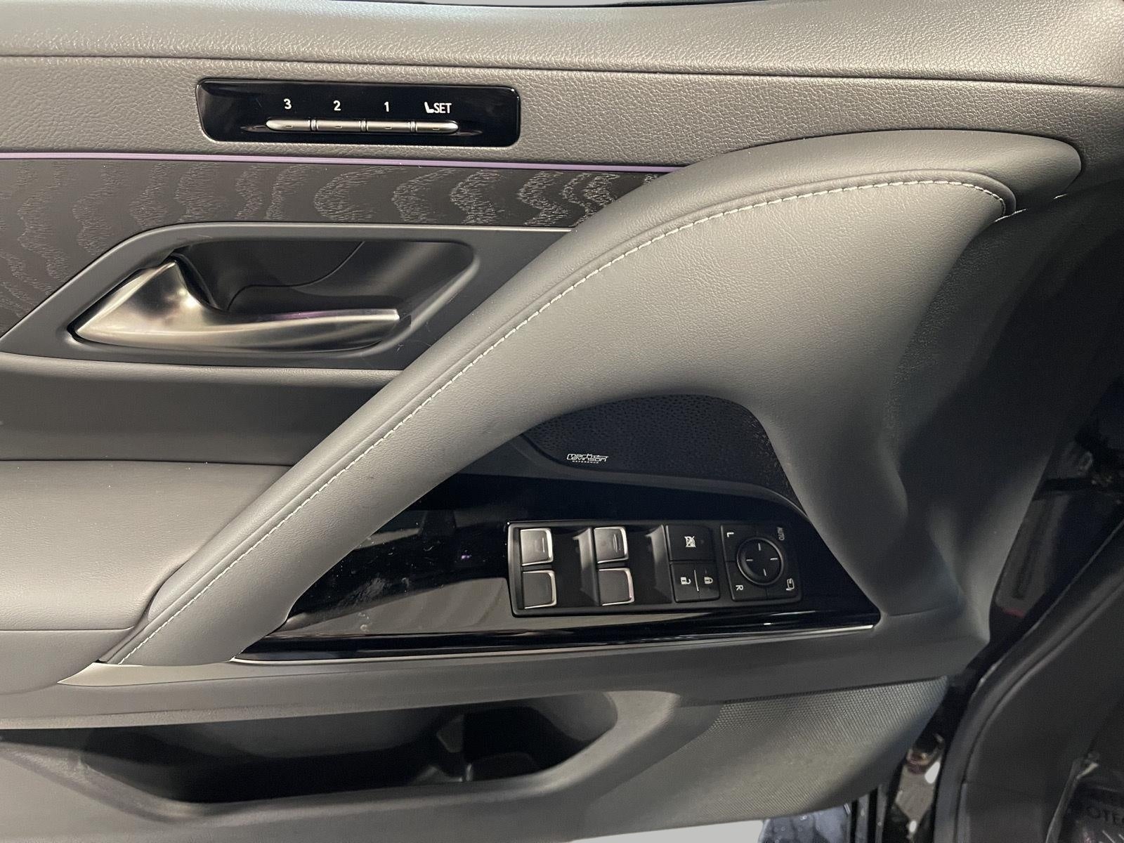 2026 Lexus LX 700h Luxury - Photo 12