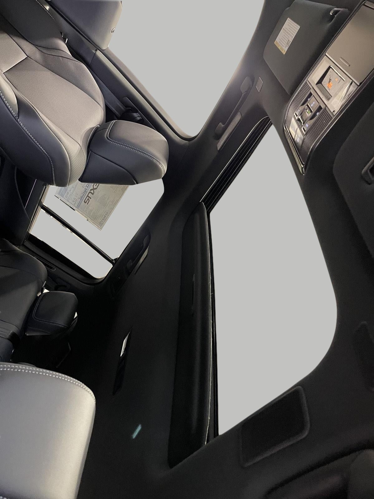 2026 Lexus LX 700h Luxury - Photo 21