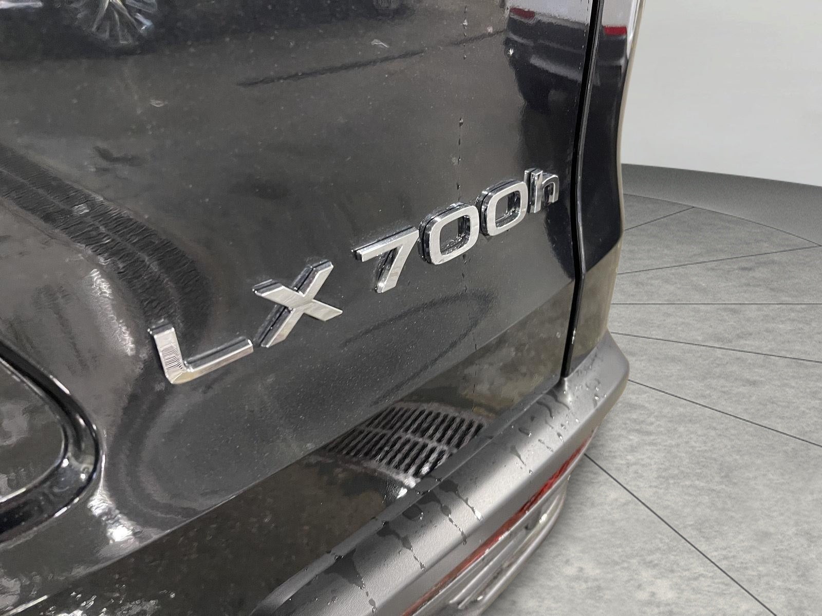 2026 Lexus LX 700h Luxury - Photo 27