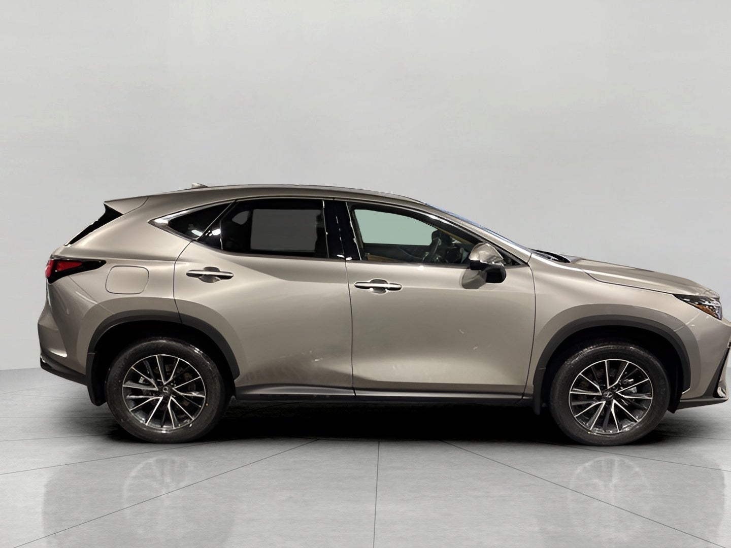 2026 Lexus NX PLUG-IN HYBRID ELECTRIC VEHICLE NX 450h+ PREMIUM AWD