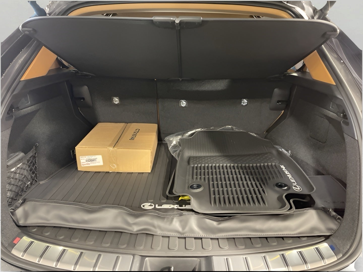 2026 Lexus NX PLUG-IN HYBRID ELECTRIC VEHICLE NX 450h+ PREMIUM AWD